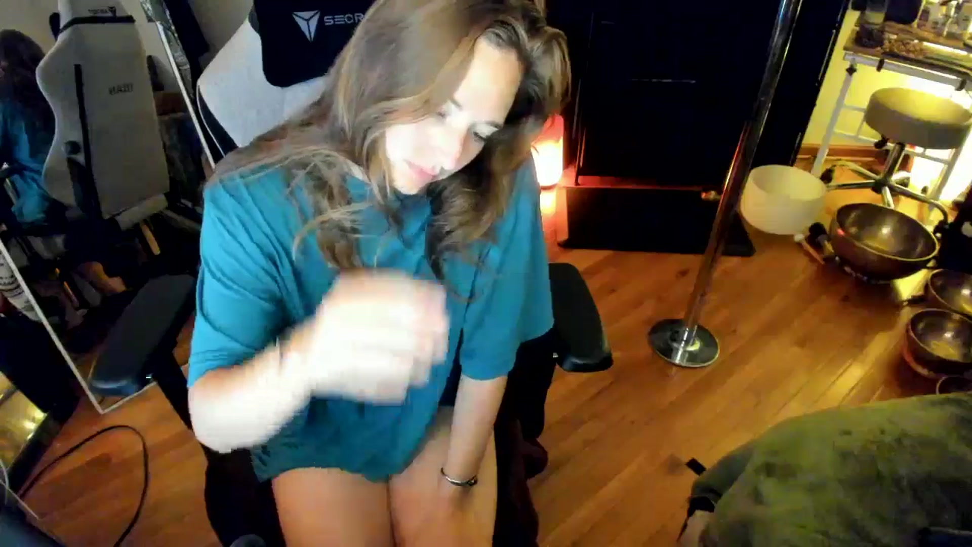 Gallery image thumbnail from She_is_Sam's myfreecams stream on, 07/27/2024, 06:24 image 10 of 20