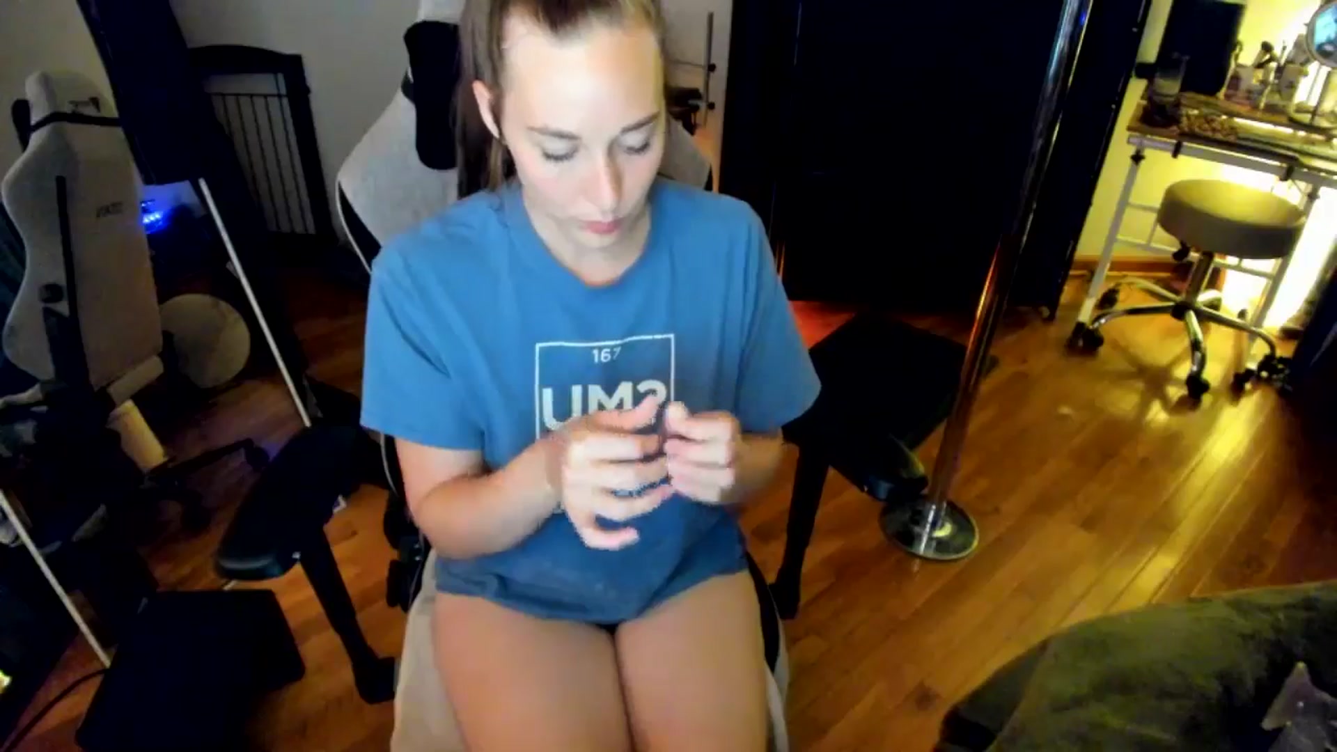Gallery image thumbnail from She_is_Sam's myfreecams stream on, 08/03/2024, 08:38 image 9 of 20