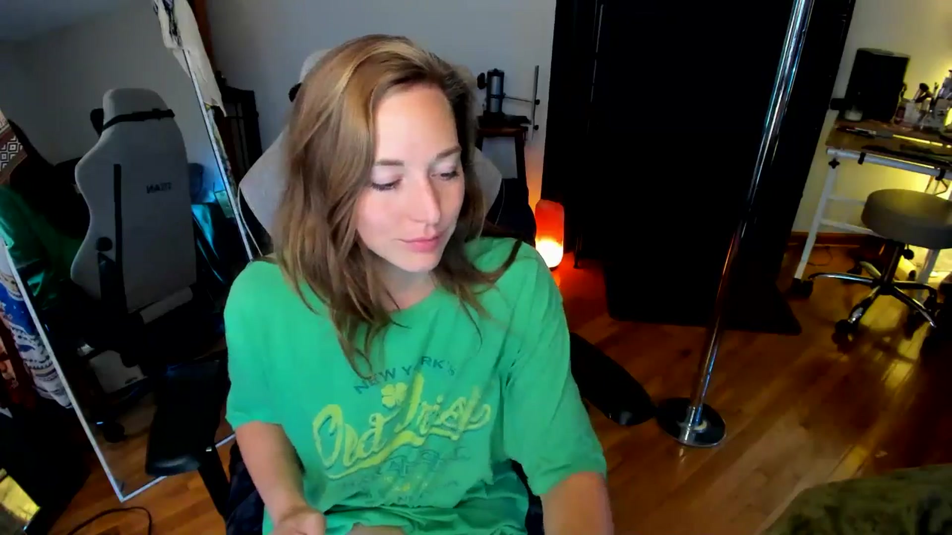 Gallery image thumbnail from She_is_Sam's myfreecams stream on, 08/28/2024, 18:59 image 14 of 20