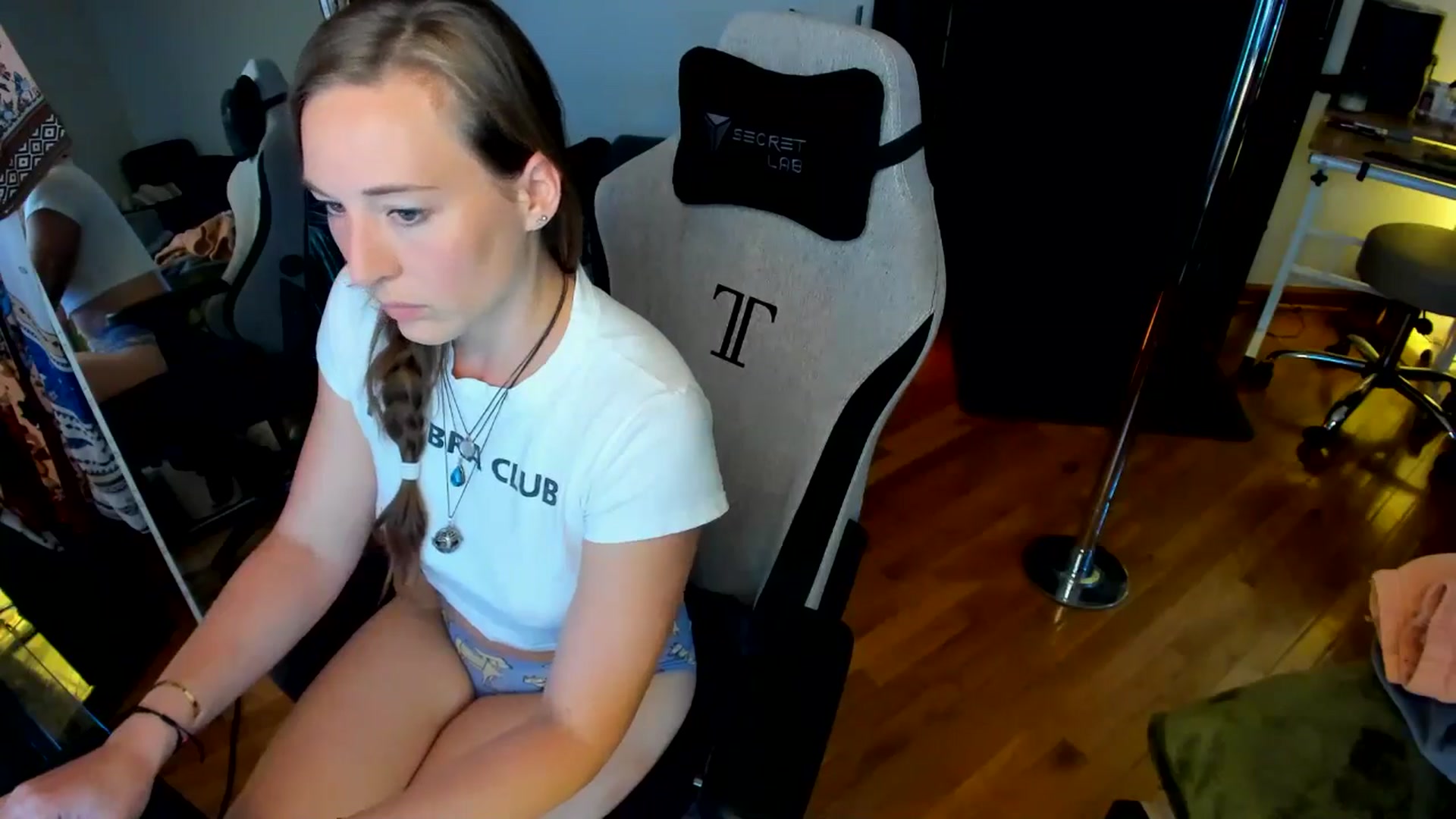 Gallery image thumbnail from She_is_Sam's myfreecams stream on, 09/04/2024, 17:10 image 11 of 20