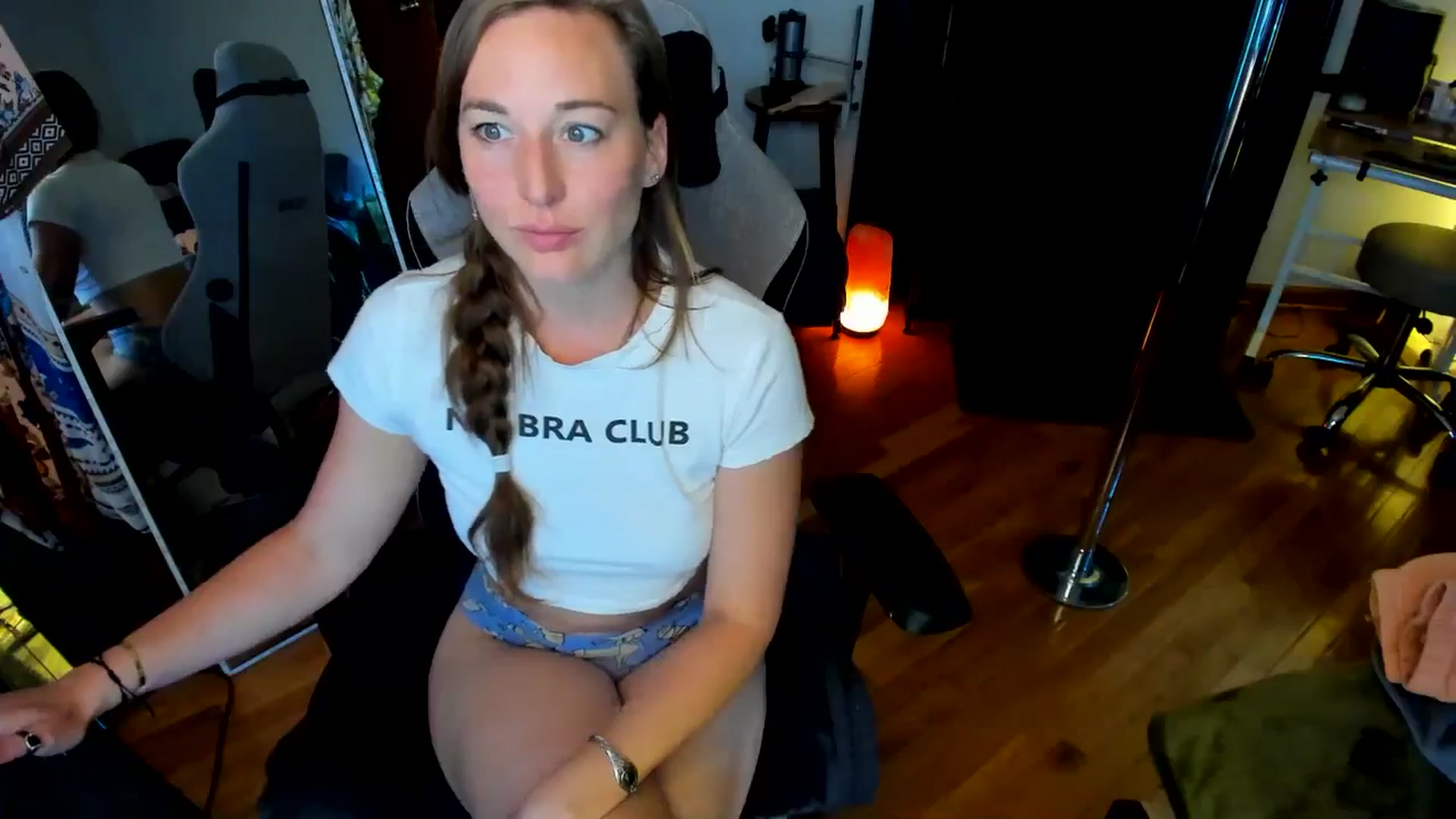 Gallery image thumbnail from She_is_Sam's myfreecams stream on, 09/04/2024, 17:10 image 4 of 20