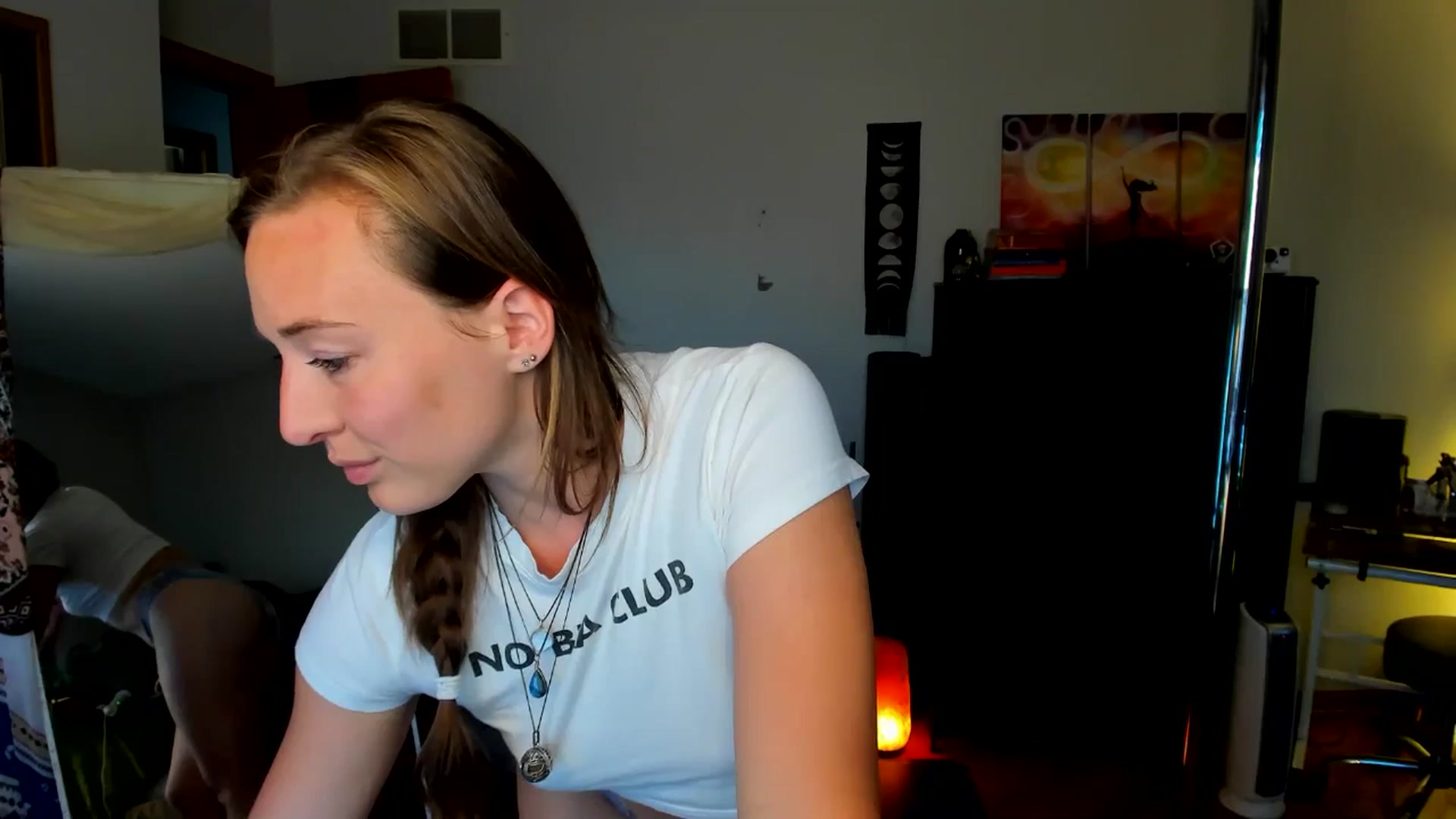 Gallery image thumbnail from She_is_Sam's myfreecams stream on, 09/04/2024, 17:41 image 3 of 20
