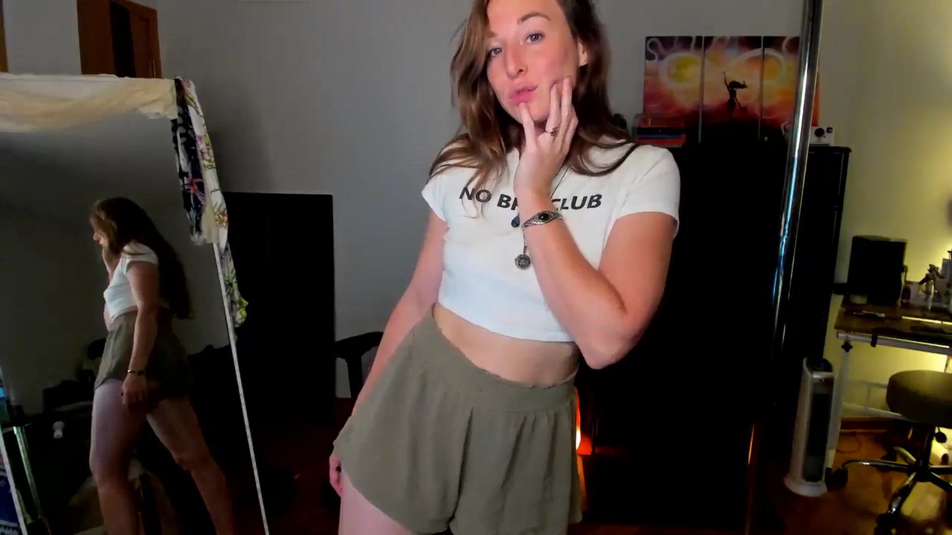 Gallery image thumbnail from She_is_Sam's myfreecams stream on, 09/07/2024, 04:05 image 5 of 20