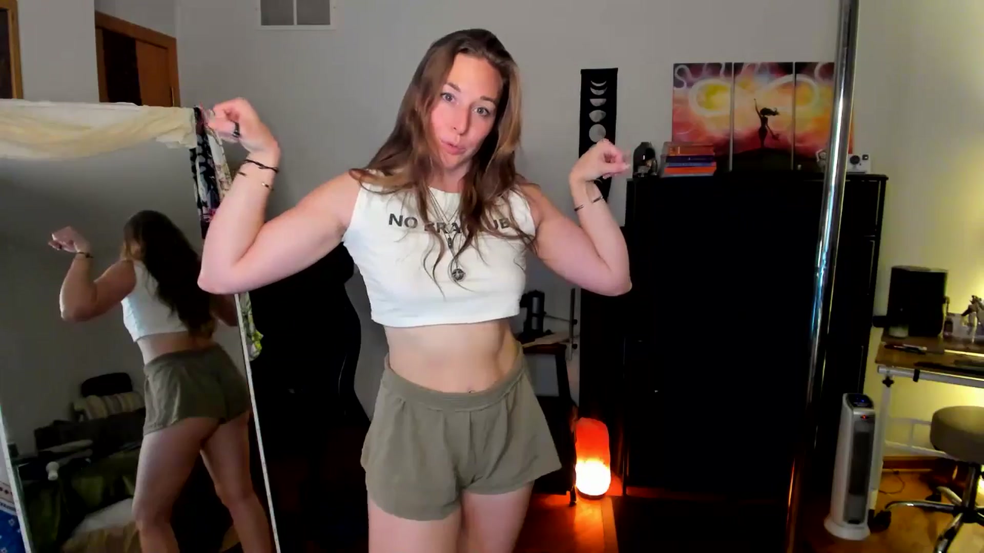 Gallery image thumbnail from She_is_Sam's myfreecams stream on, 09/07/2024, 04:05 image 12 of 20