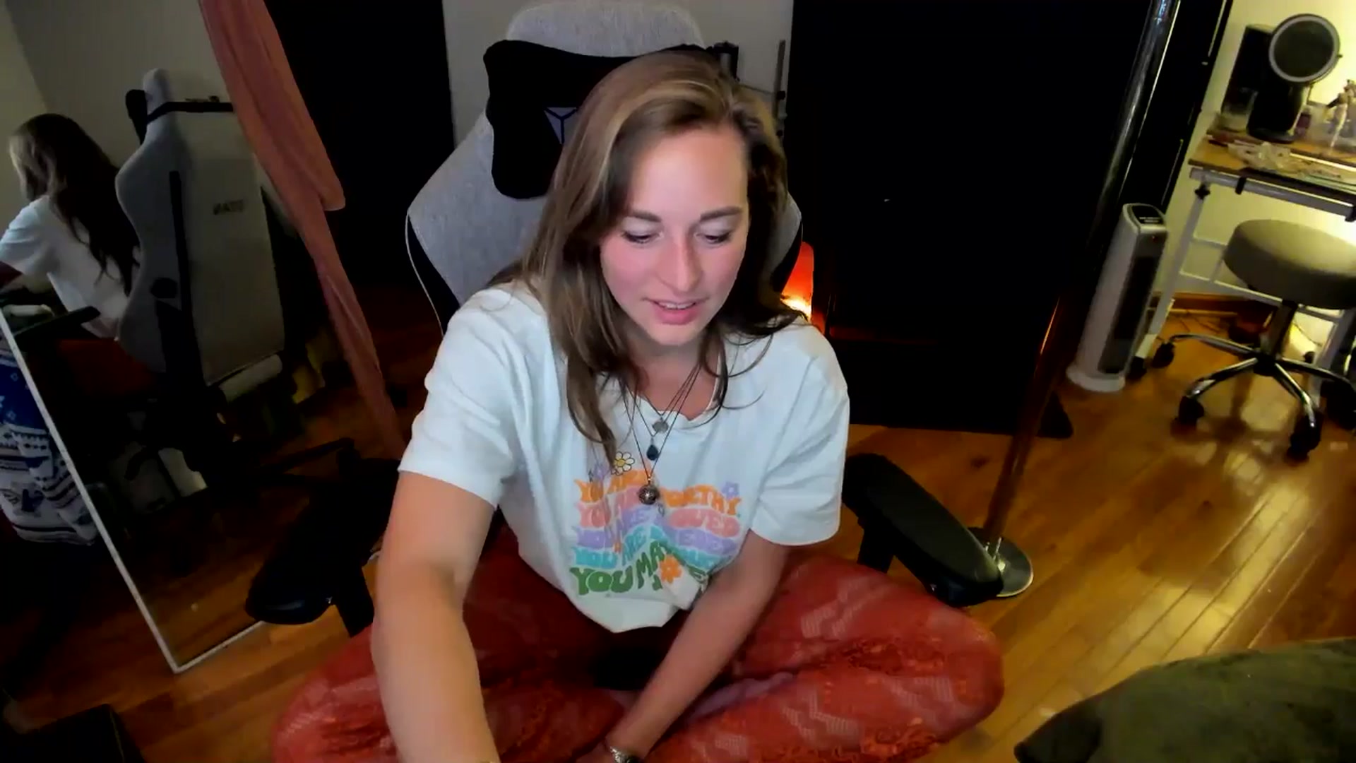 Gallery image thumbnail from She_is_Sam's myfreecams stream on, 09/08/2024, 04:38 image 17 of 20