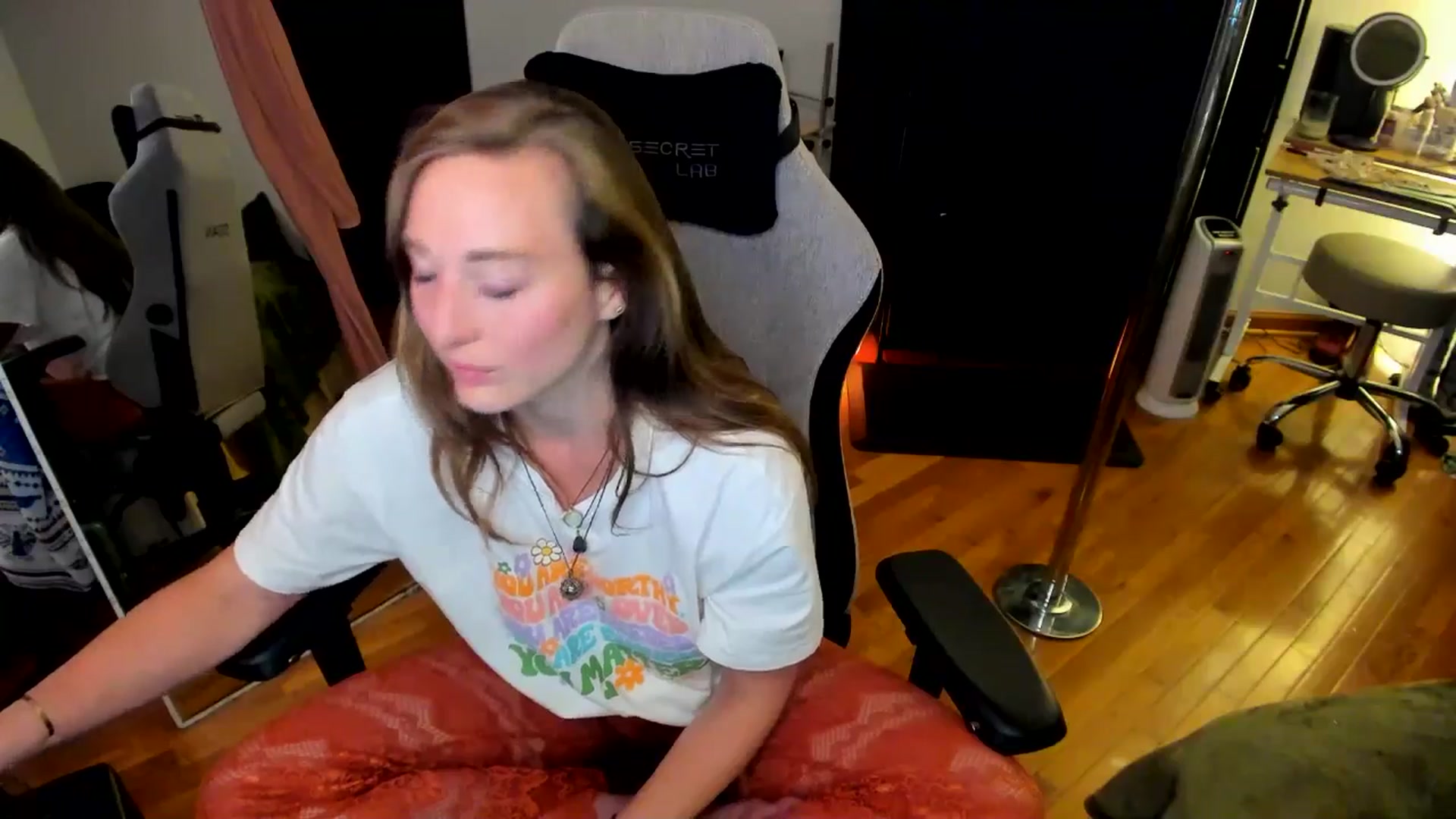 Gallery image thumbnail from She_is_Sam's myfreecams stream on, 09/08/2024, 04:38 image 20 of 20