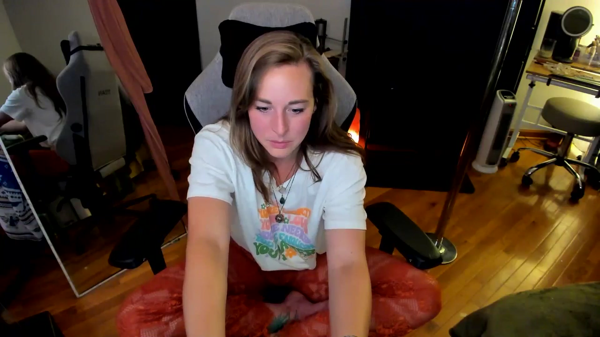 Gallery image thumbnail from She_is_Sam's myfreecams stream on, 09/08/2024, 04:38 image 19 of 20
