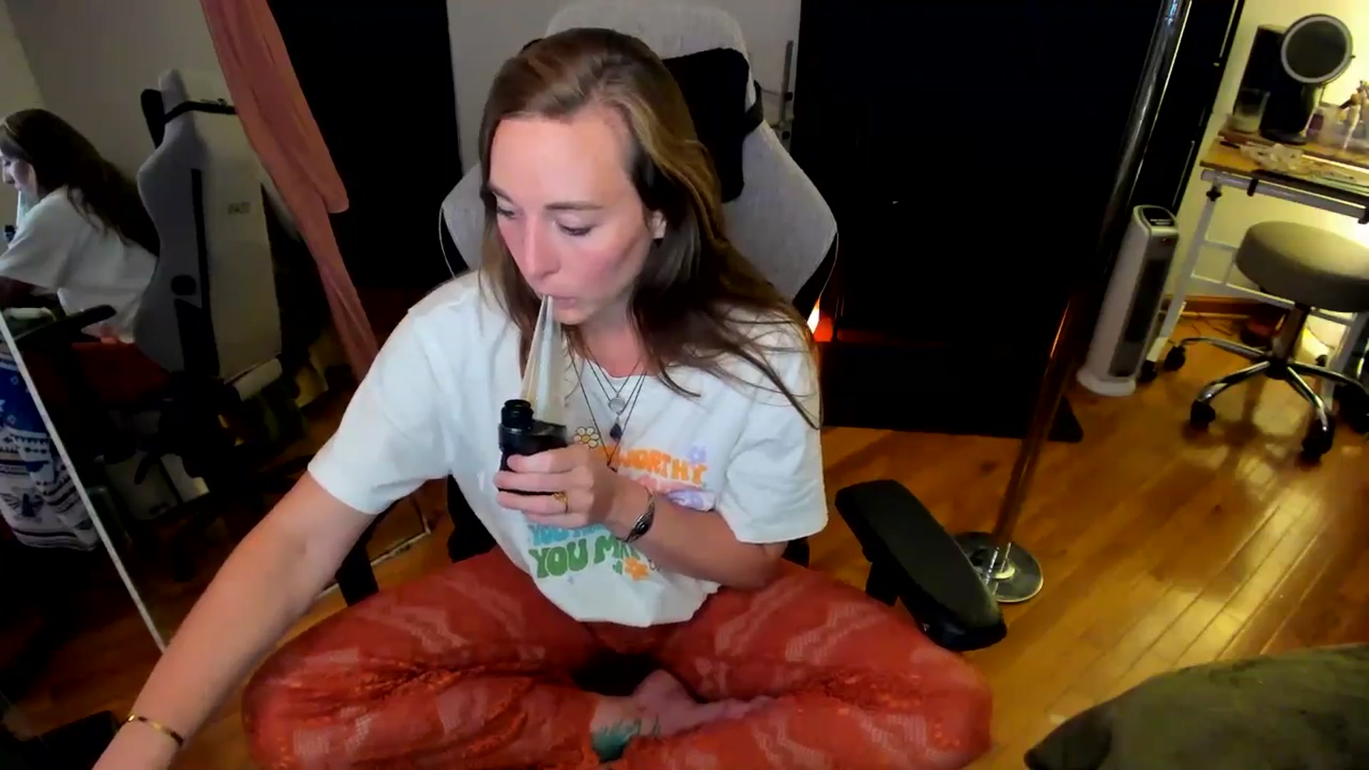 Gallery image thumbnail from She_is_Sam's myfreecams stream on, 09/08/2024, 04:38 image 13 of 20