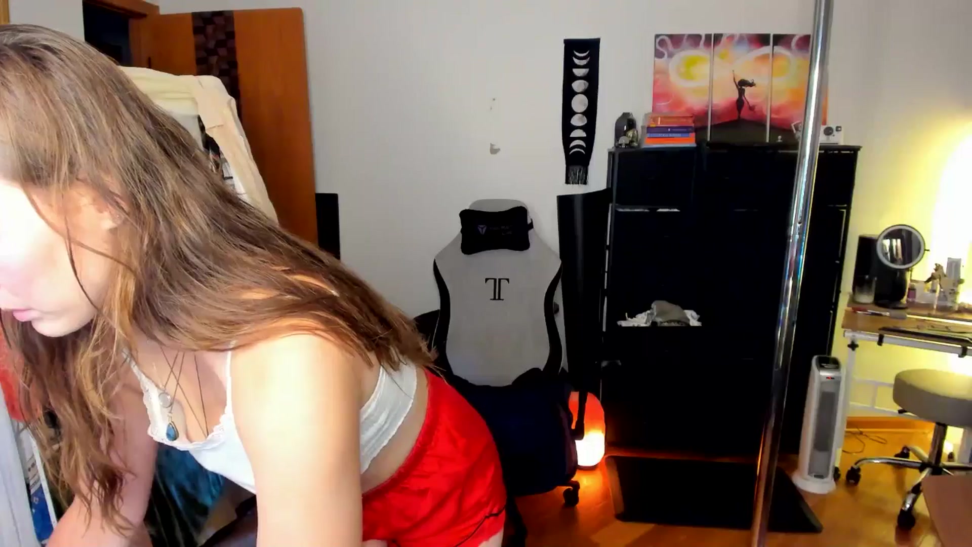 Gallery image thumbnail from She_is_Sam's myfreecams stream on, 09/24/2024, 16:50 image 18 of 20