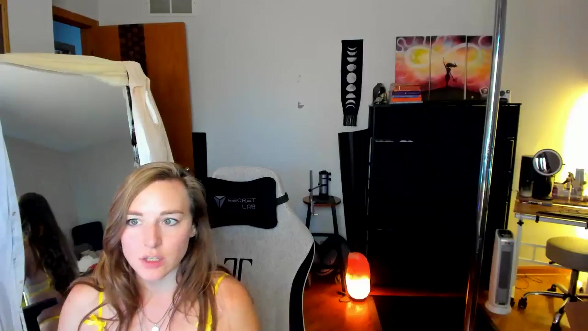 Gallery image thumbnail from She_is_Sam's myfreecams stream on, 09/25/2024, 19:02 image 14 of 20