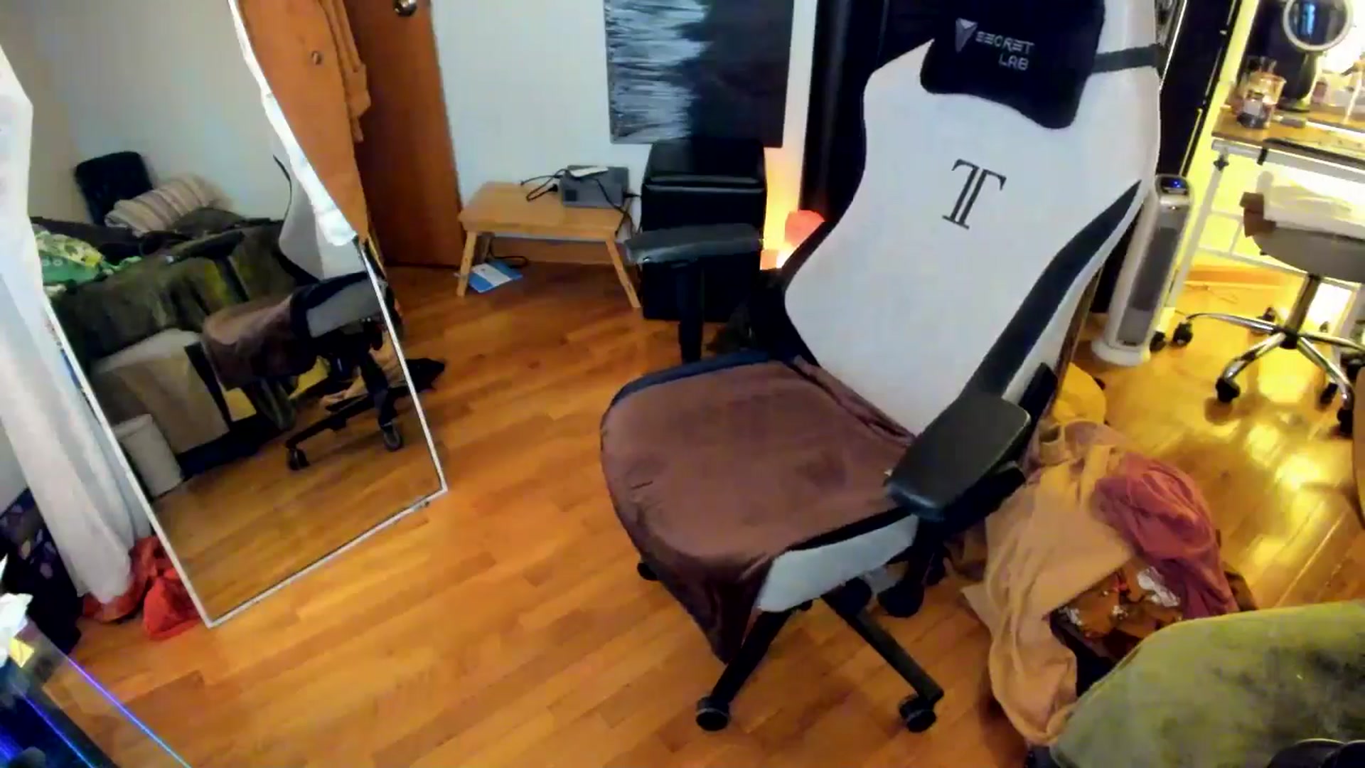 Gallery image thumbnail from She_is_Sam's myfreecams stream on, 10/01/2024, 18:58 image 10 of 20