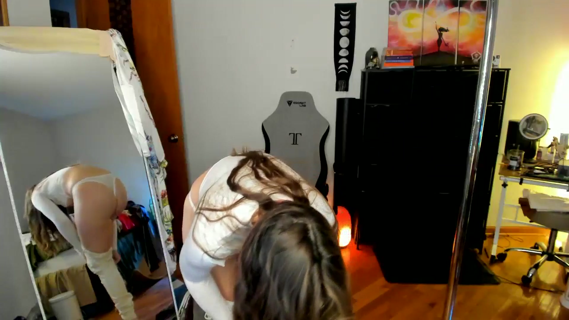 Gallery image thumbnail from She_is_Sam's myfreecams stream on, 10/15/2024, 16:23 image 15 of 20