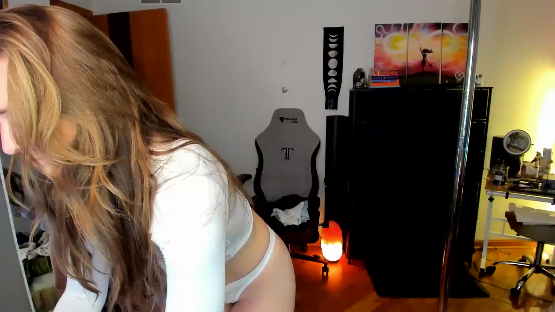 Gallery image thumbnail from She_is_Sam's myfreecams stream on, 10/15/2024, 16:23 image 1 of 20