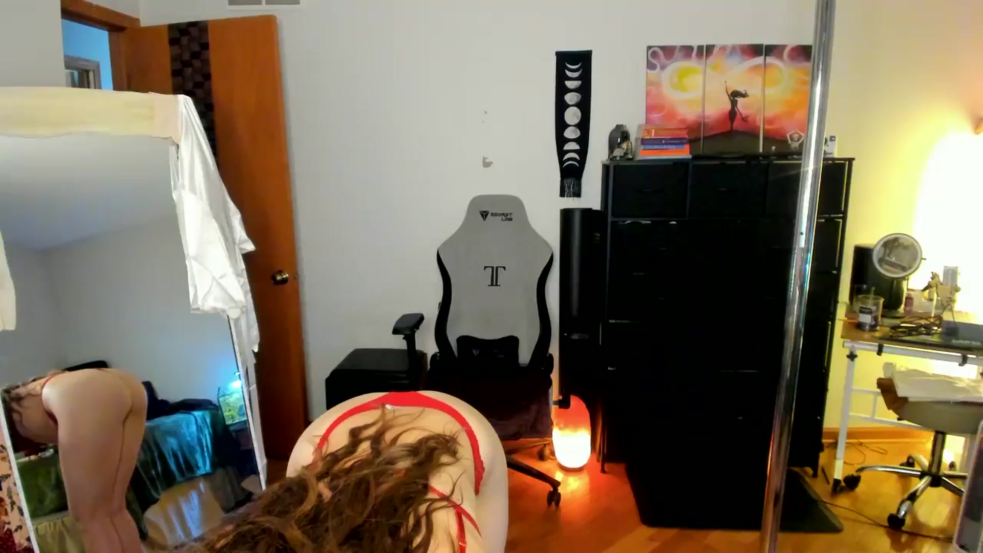 Gallery image thumbnail from She_is_Sam's myfreecams stream on, 10/18/2024, 18:15 image 8 of 20