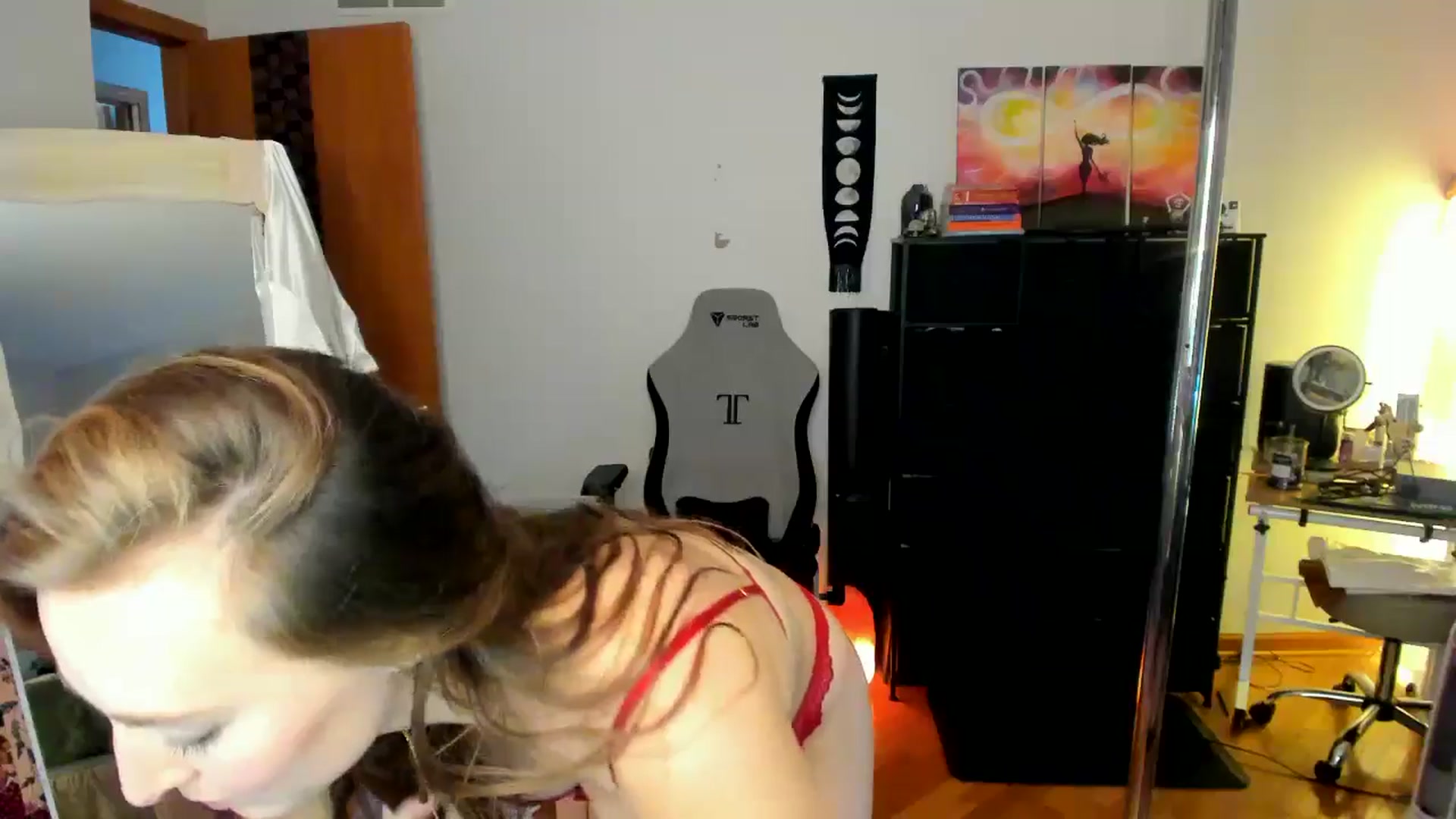 Gallery image thumbnail from She_is_Sam's myfreecams stream on, 10/18/2024, 18:15 image 3 of 20