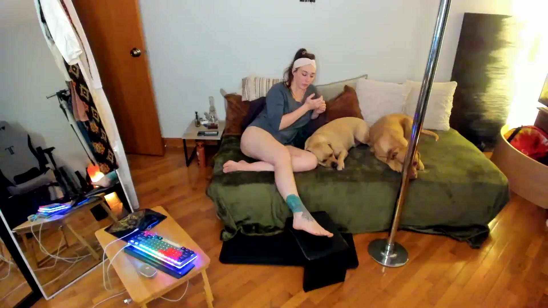 Gallery image thumbnail from She_is_Sam's myfreecams stream on, 11/02/2024, 22:38 image 15 of 20