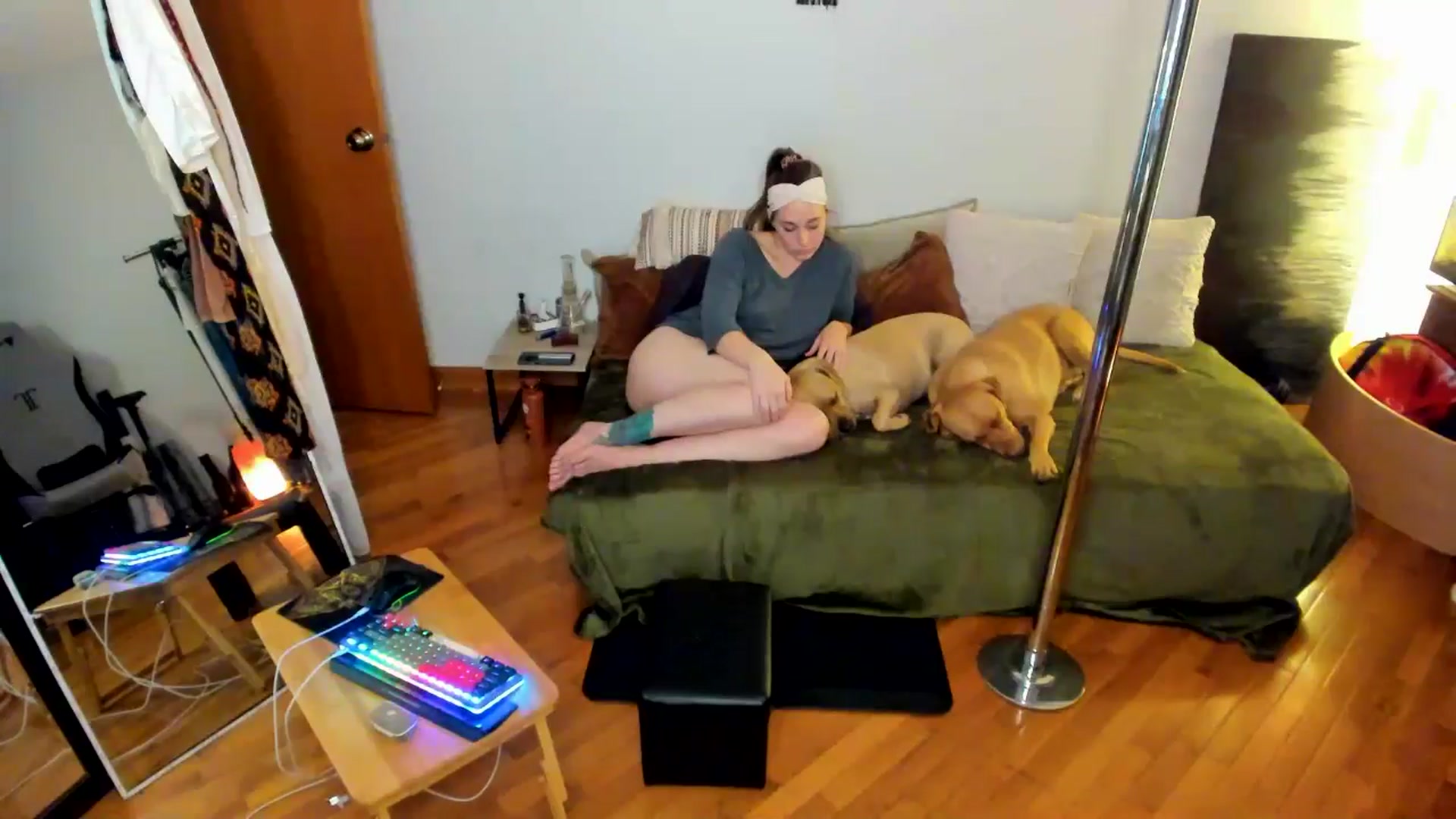 Gallery image thumbnail from She_is_Sam's myfreecams stream on, 11/02/2024, 22:38 image 18 of 20