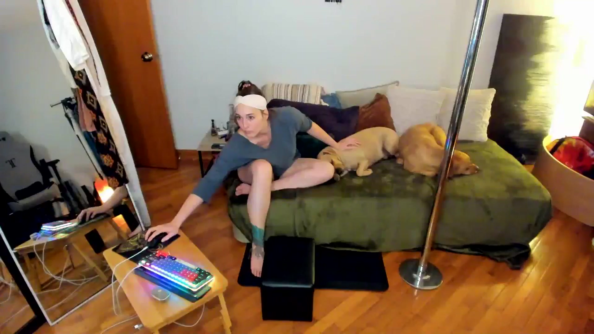 Gallery image thumbnail from She_is_Sam's myfreecams stream on, 11/02/2024, 22:38 image 19 of 20