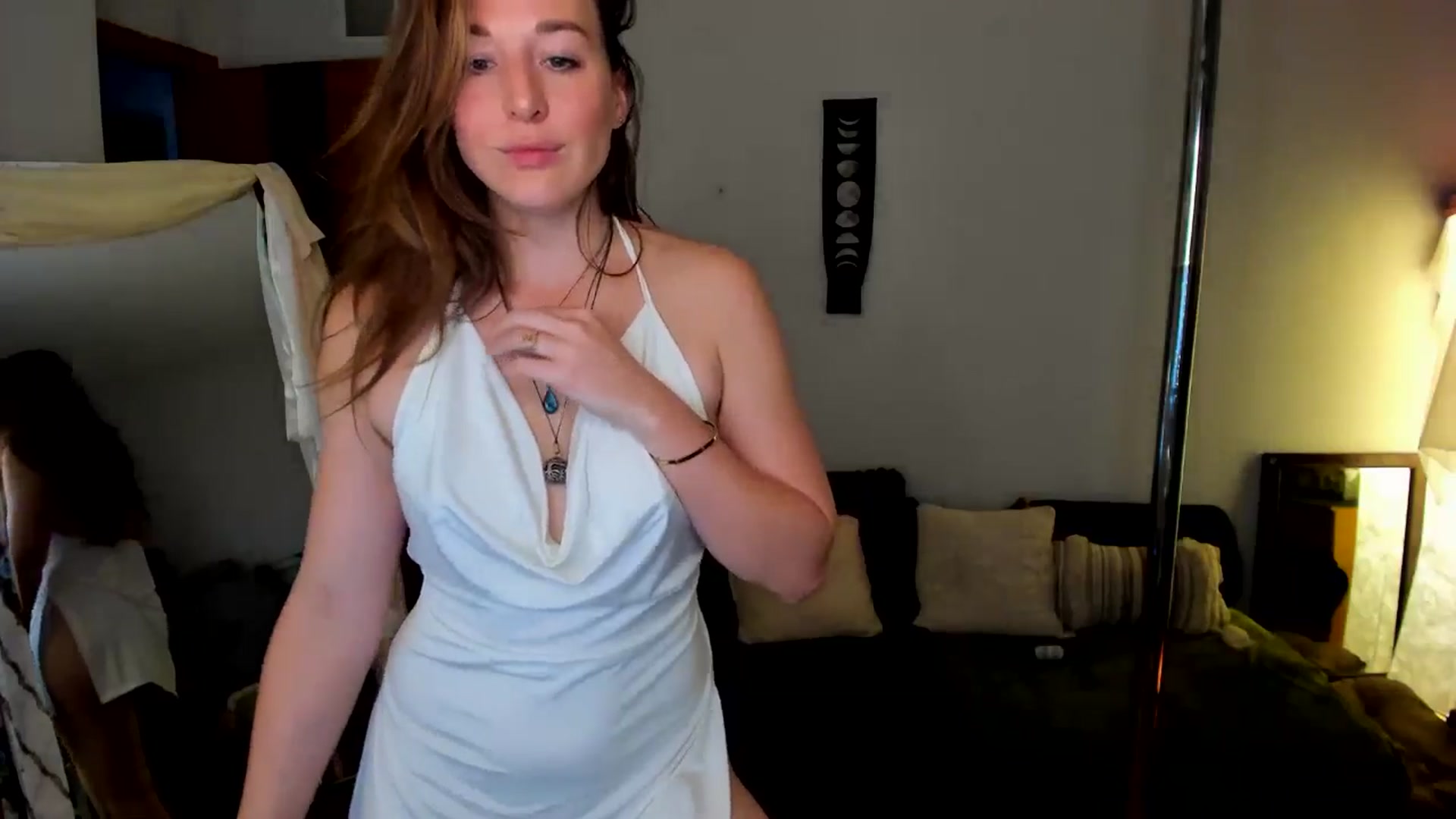 Gallery image thumbnail from She_is_Sam's myfreecams stream on, 11/20/2024, 15:52 image 8 of 20