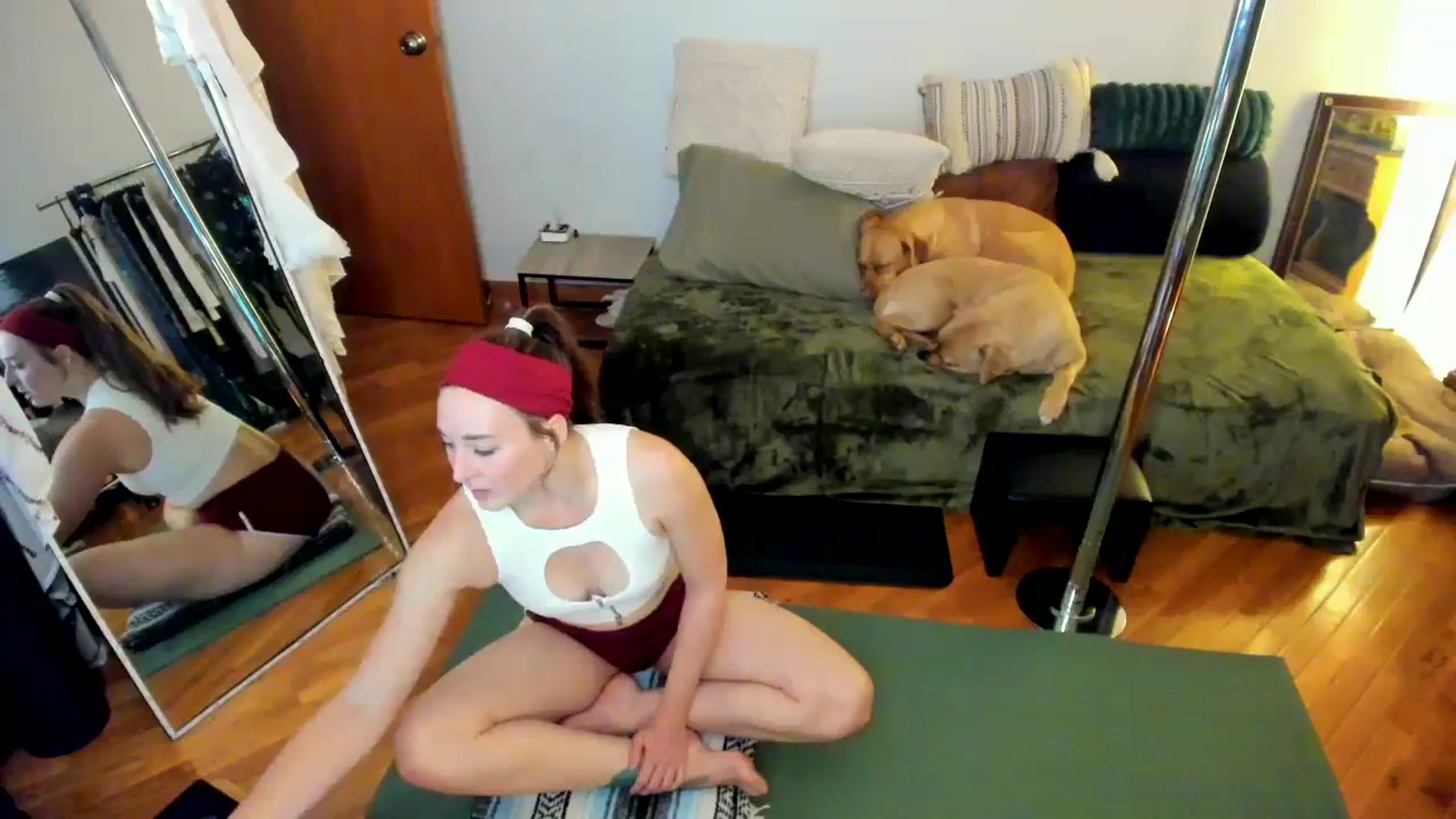 Gallery image thumbnail from She_is_Sam's myfreecams stream on, 11/20/2024, 18:58 image 11 of 20