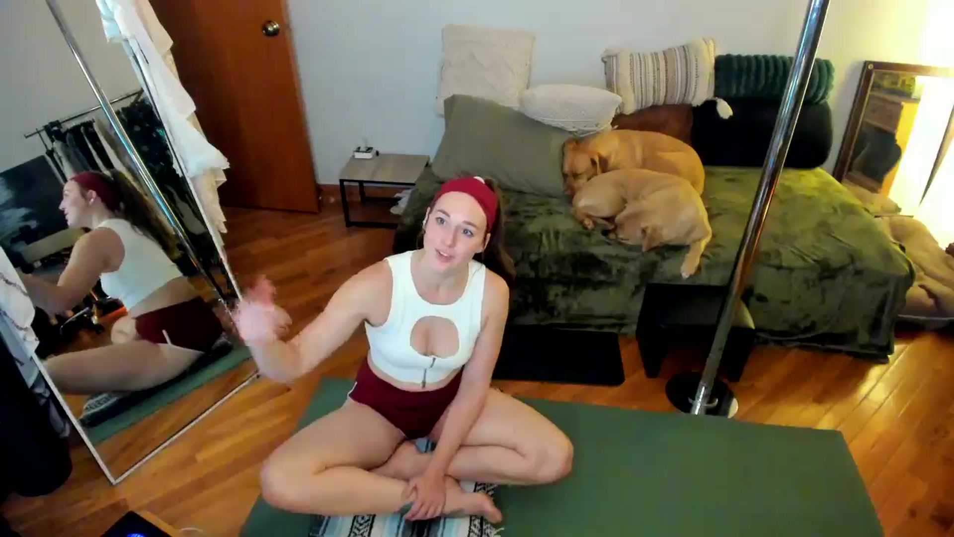 Gallery image thumbnail from She_is_Sam's myfreecams stream on, 11/20/2024, 18:58 image 12 of 20