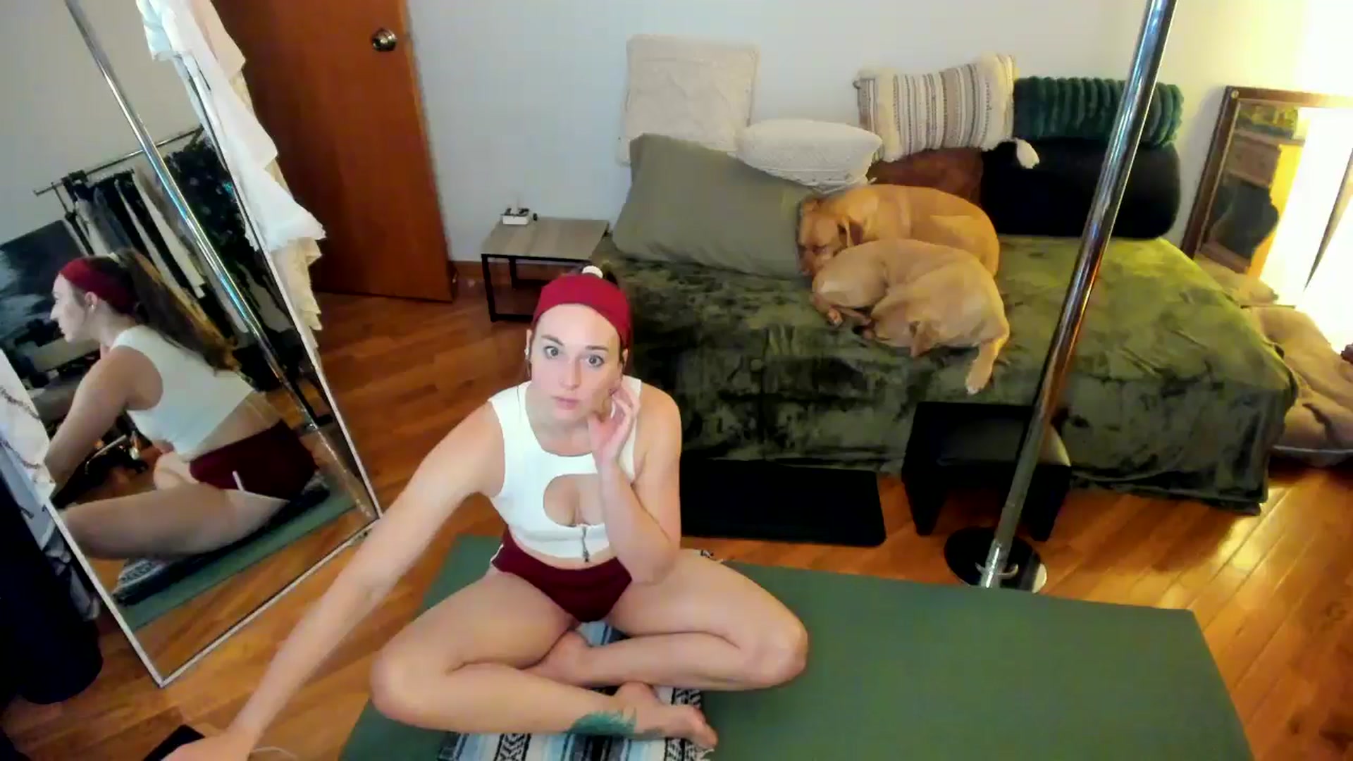 Gallery image thumbnail from She_is_Sam's myfreecams stream on, 11/20/2024, 18:58 image 13 of 20