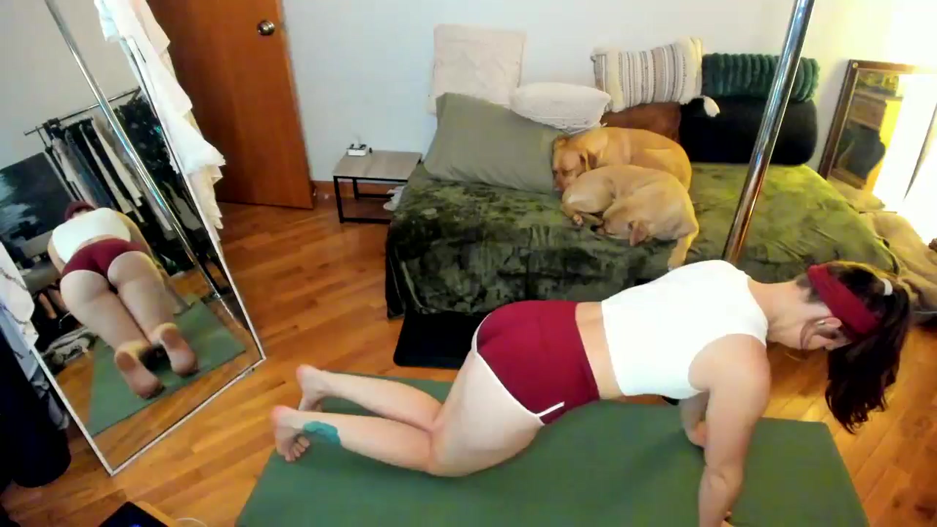 Gallery image thumbnail from She_is_Sam's myfreecams stream on, 11/20/2024, 18:58 image 8 of 20