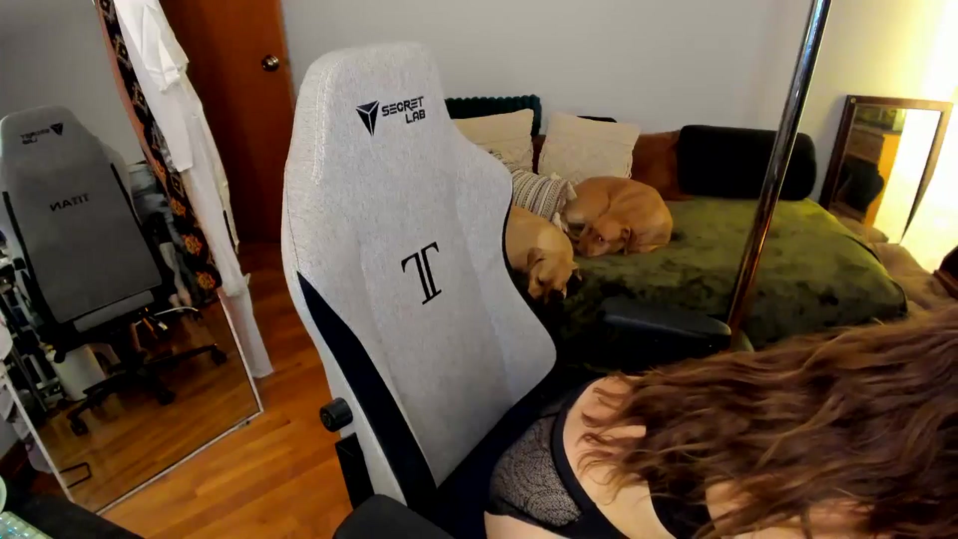 Gallery image thumbnail from She_is_Sam's myfreecams stream on, 12/02/2024, 19:41 image 16 of 20