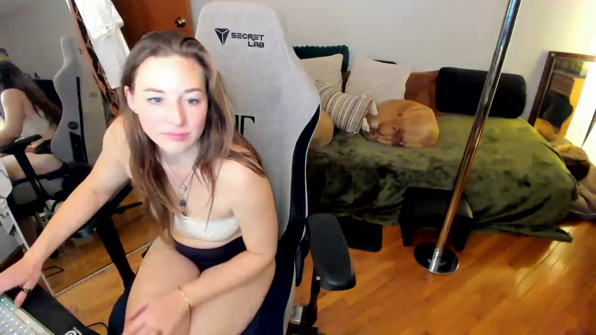 Gallery image thumbnail from She_is_Sam's myfreecams stream on, 12/02/2024, 20:14 image 5 of 20
