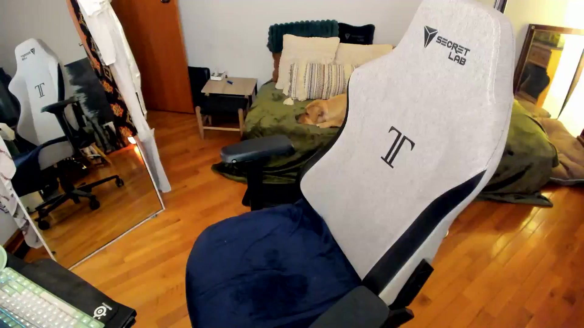 Gallery image thumbnail from She_is_Sam's myfreecams stream on, 12/02/2024, 20:51 image 14 of 20