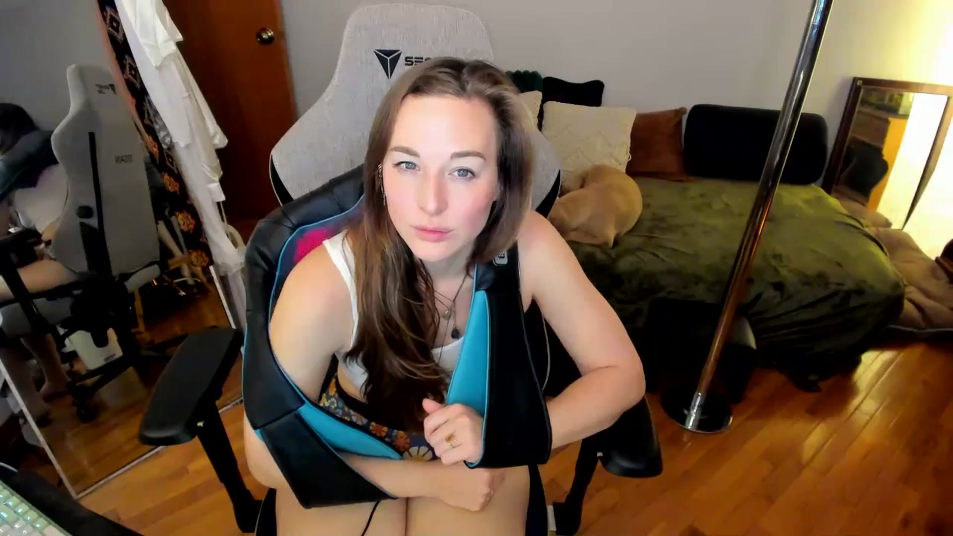 Gallery image thumbnail from She_is_Sam's myfreecams stream on, 12/03/2024, 18:30 image 4 of 20