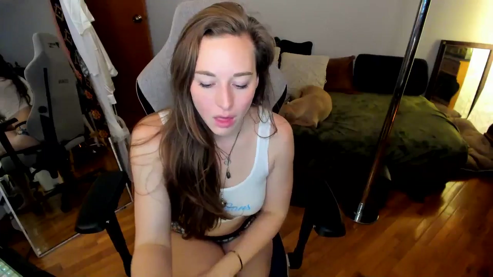 Gallery image thumbnail from She_is_Sam's myfreecams stream on, 12/03/2024, 18:30 image 6 of 20