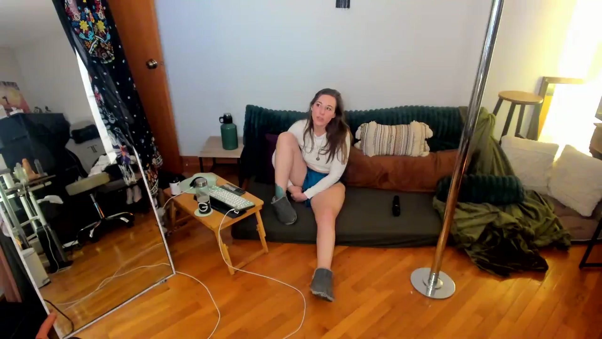 Gallery image thumbnail from She_is_Sam's myfreecams stream on, 01/24/2025, 18:04 image 8 of 20