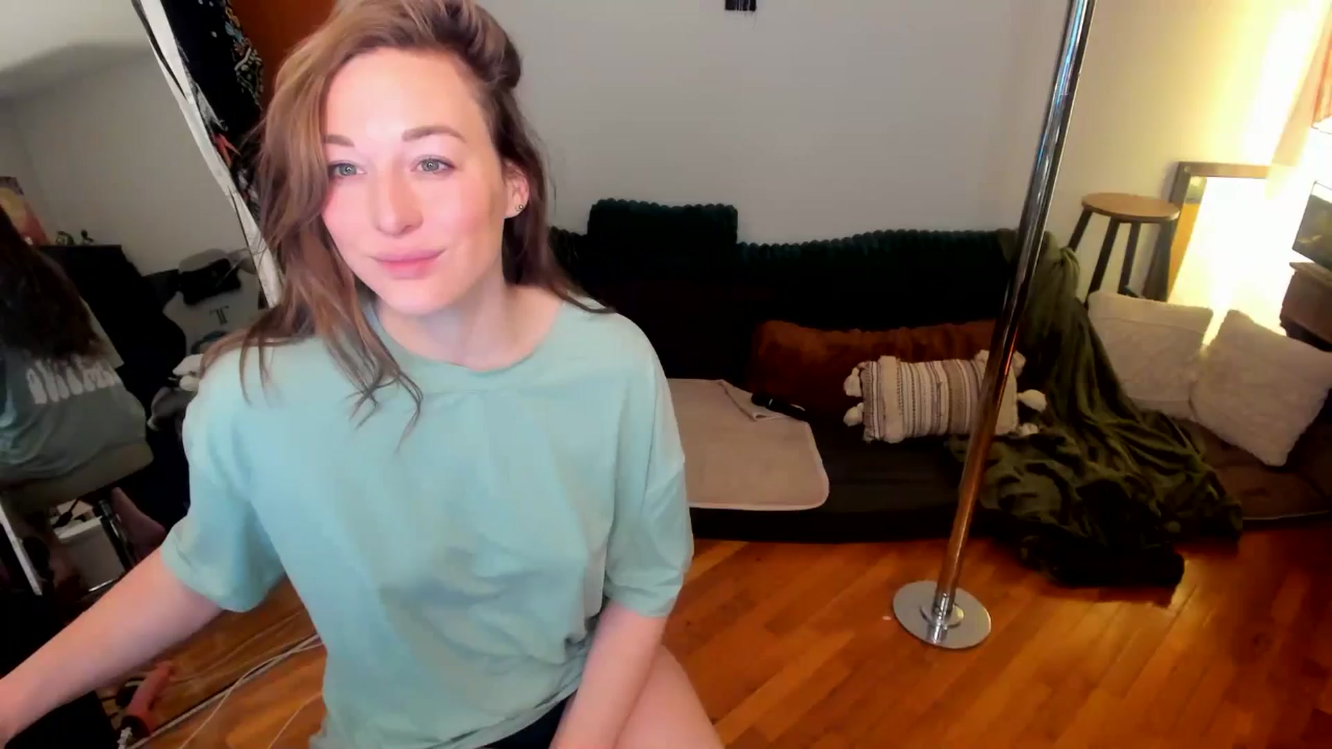 Gallery image thumbnail from She_is_Sam's myfreecams stream on, 01/30/2025, 14:37 image 15 of 20