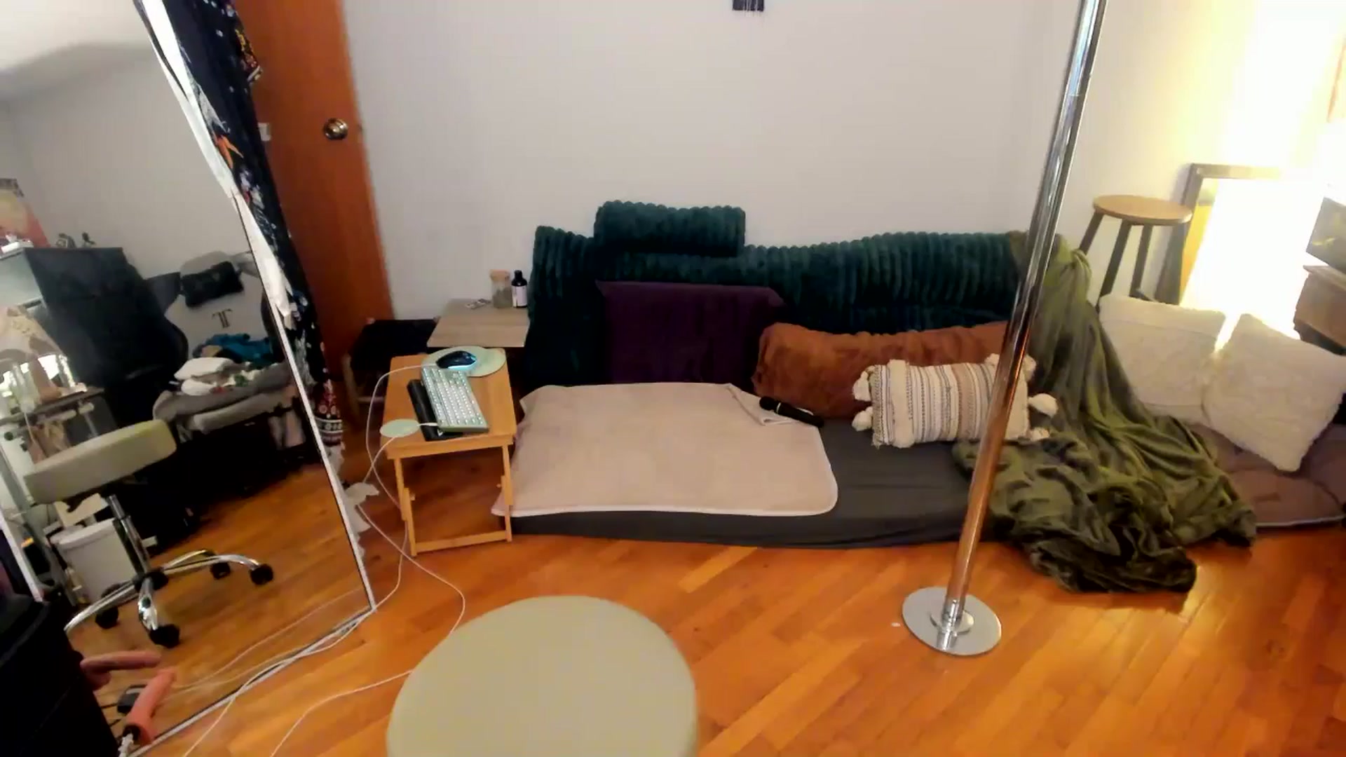 Gallery image thumbnail from She_is_Sam's myfreecams stream on, 01/30/2025, 14:37 image 19 of 20