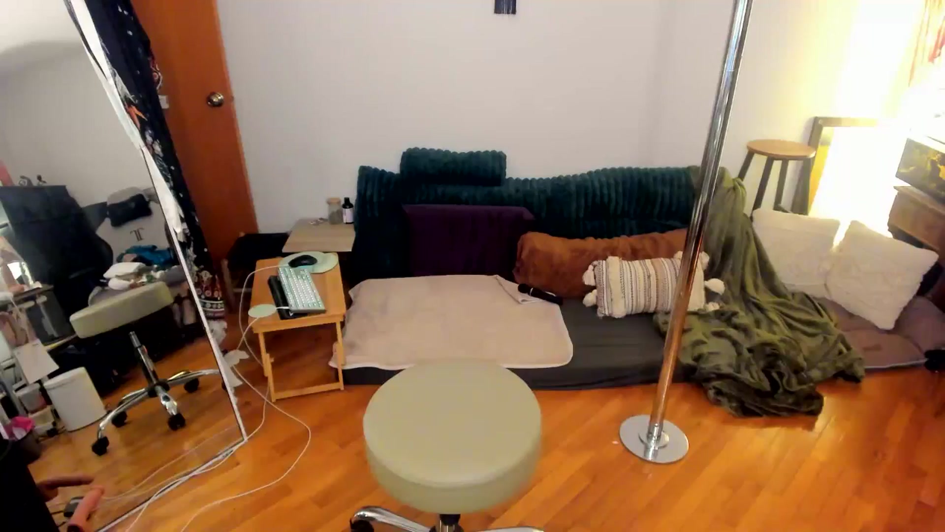 Gallery image thumbnail from She_is_Sam's myfreecams stream on, 01/30/2025, 14:53 image 4 of 20