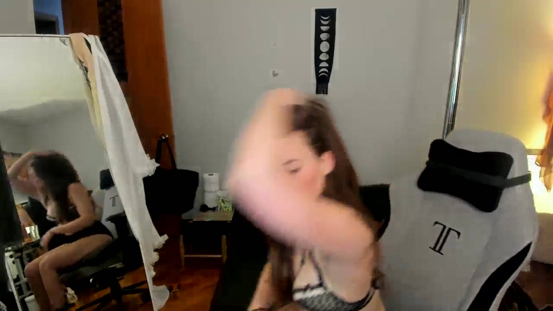 Gallery image thumbnail from She_is_Sam's myfreecams stream on, 02/10/2025, 16:35 image 15 of 20
