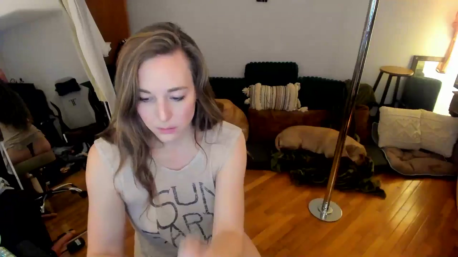 Gallery image thumbnail from She_is_Sam's myfreecams stream on, 02/21/2025, 14:24 image 16 of 20