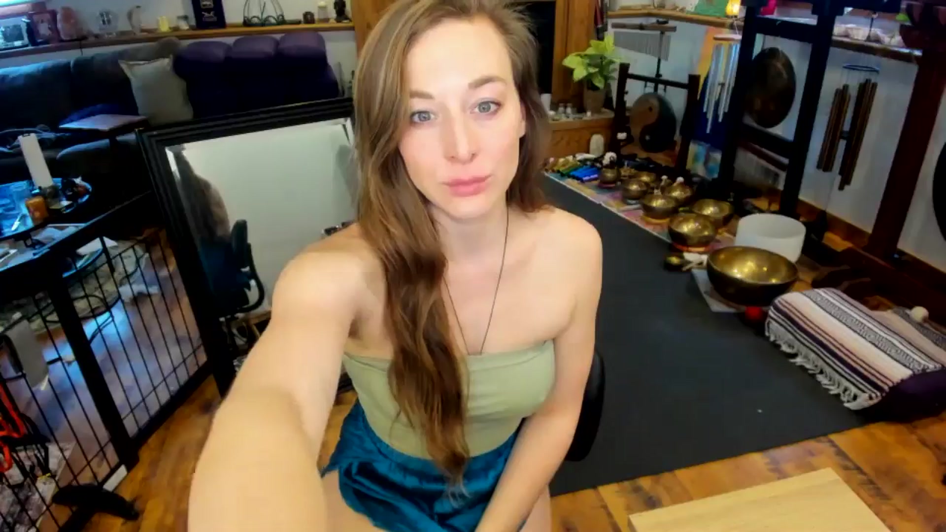 Gallery image thumbnail from She_is_Sam's myfreecams stream on, 02/28/2025, 19:18 image 2 of 20