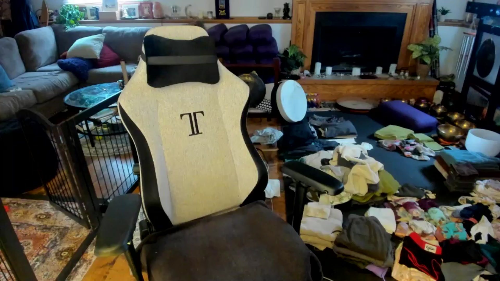 Gallery image thumbnail from She_is_Sam's myfreecams stream on, 03/16/2025, 17:52 image 1 of 20