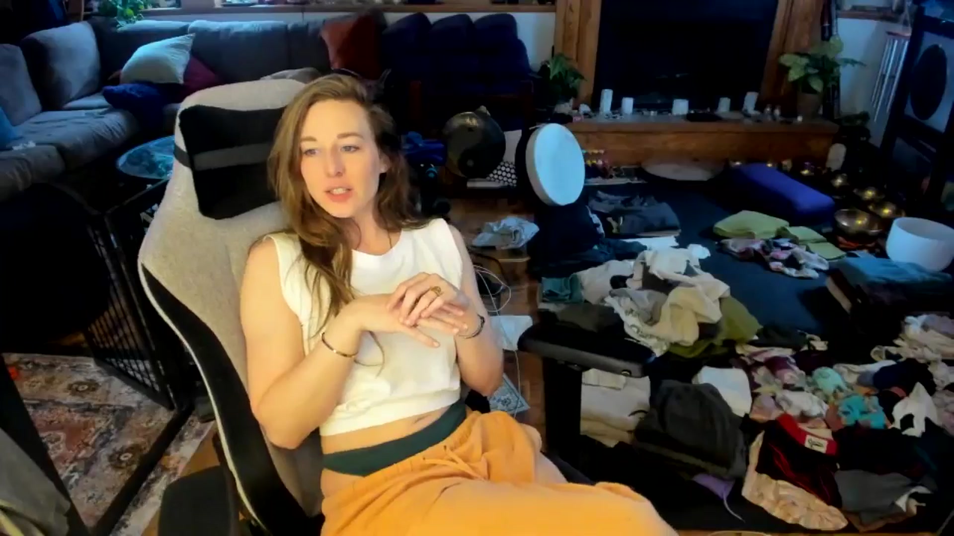 Gallery image thumbnail from She_is_Sam's myfreecams stream on, 03/16/2025, 17:52 image 3 of 20