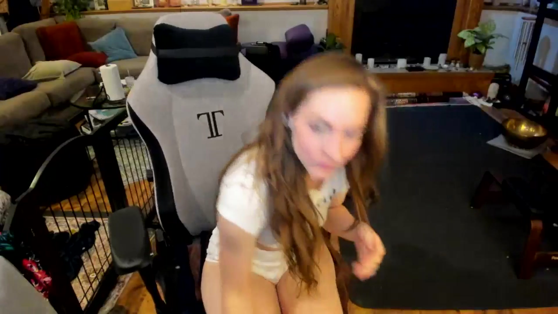 Gallery image thumbnail from She_is_Sam's myfreecams stream on, 03/22/2025, 02:45 image 7 of 20