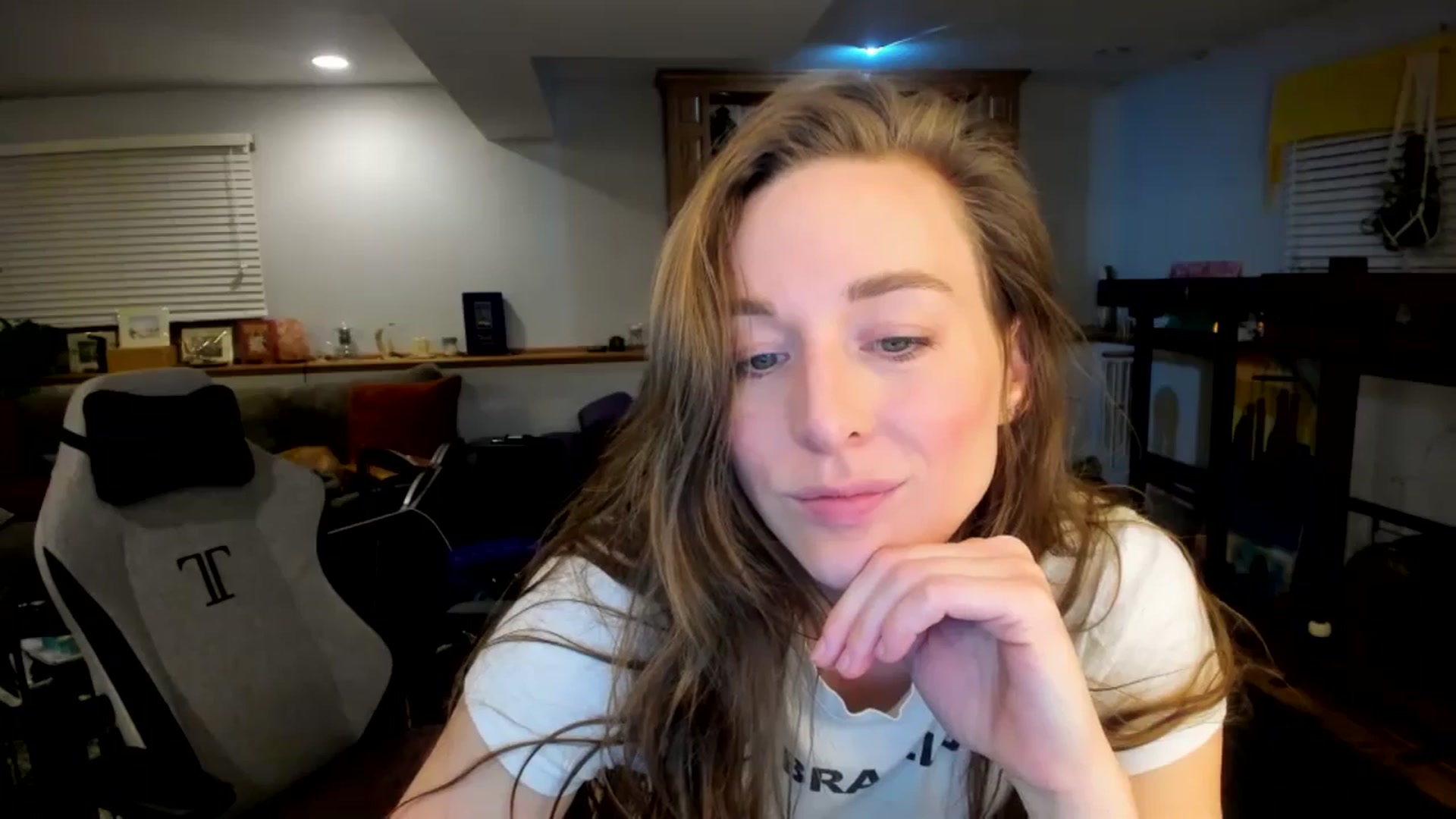 Gallery image thumbnail from She_is_Sam's myfreecams stream on, 03/22/2025, 02:45 image 13 of 20