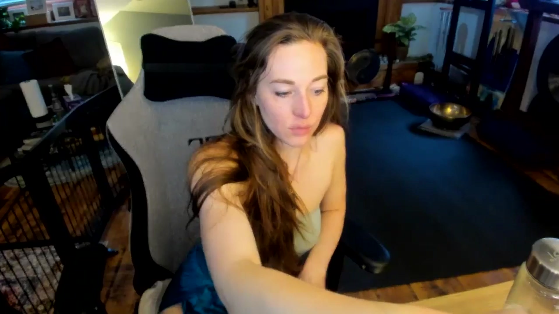 Gallery image thumbnail from She_is_Sam's myfreecams stream on, 03/28/2025, 17:03 image 8 of 20