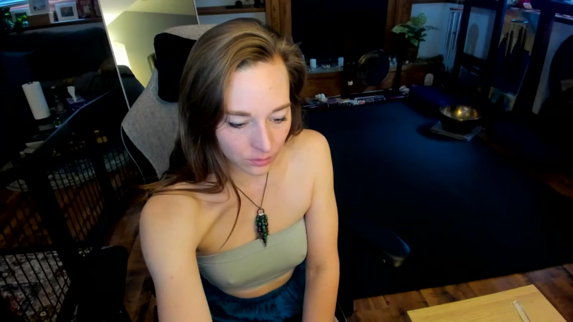 Gallery image thumbnail from She_is_Sam's myfreecams stream on, 03/28/2025, 17:03 image 11 of 20