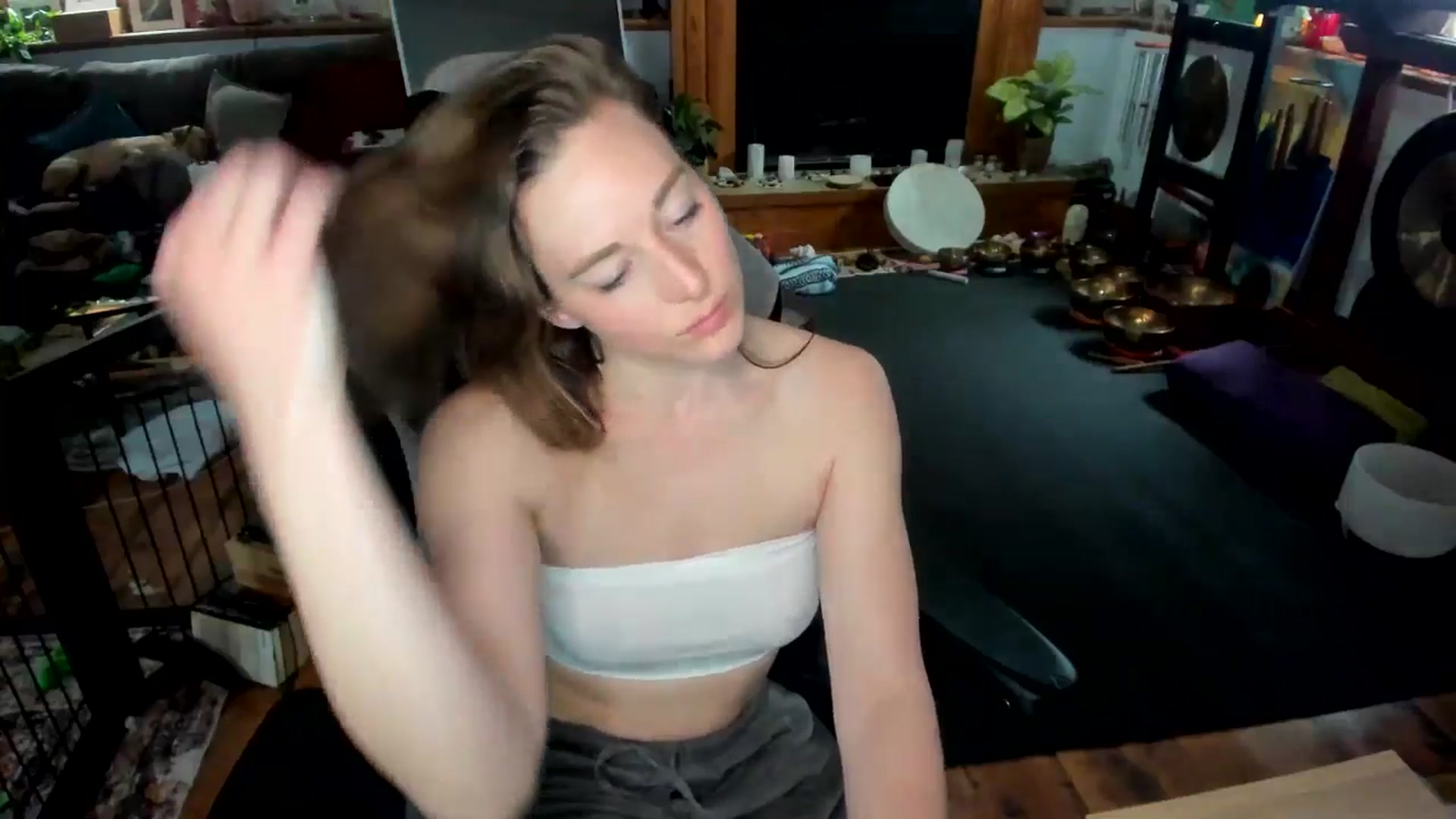Gallery image thumbnail from She_is_Sam's myfreecams stream on, 04/17/2025, 17:24 image 8 of 20
