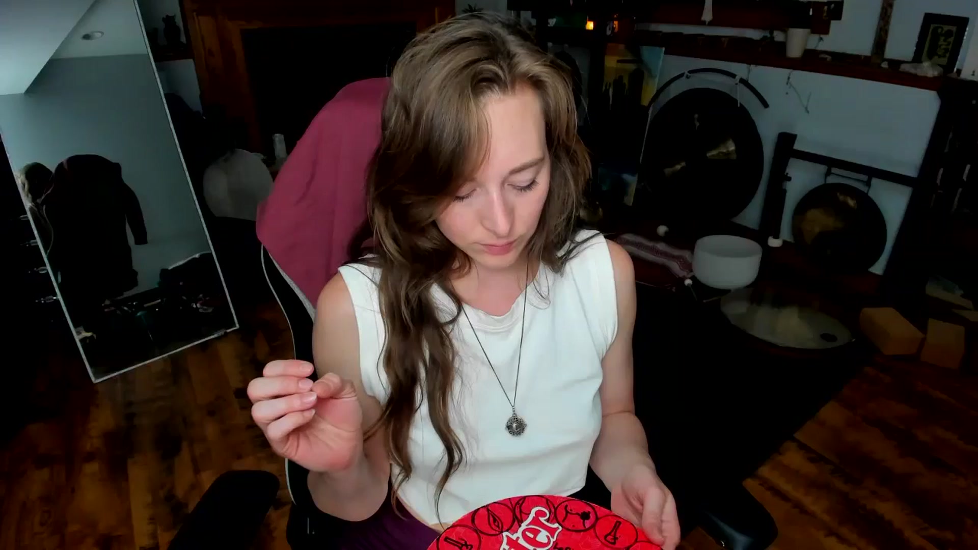 Gallery image thumbnail from She_is_Sam's myfreecams stream on, 05/03/2025, 03:41 image 1 of 20