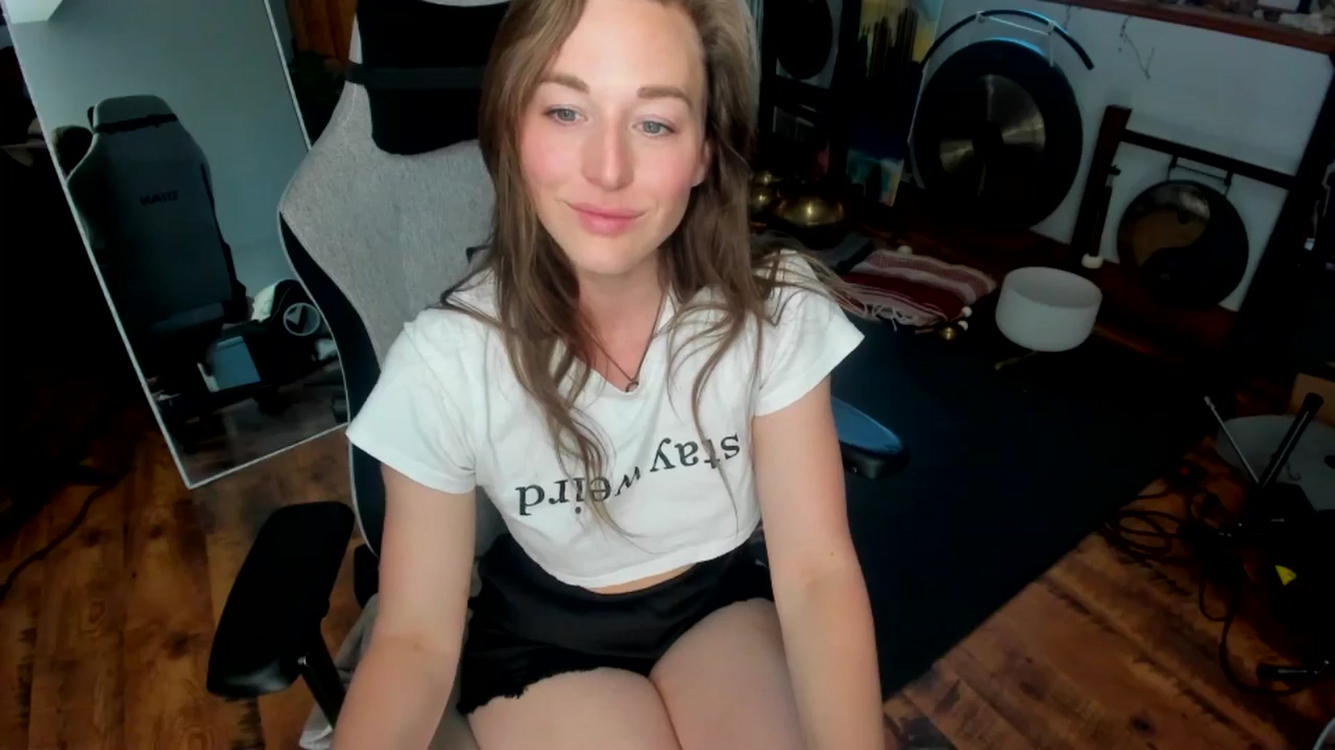 Gallery image thumbnail from She_is_Sam's myfreecams stream on, 05/10/2025, 17:46 image 6 of 20