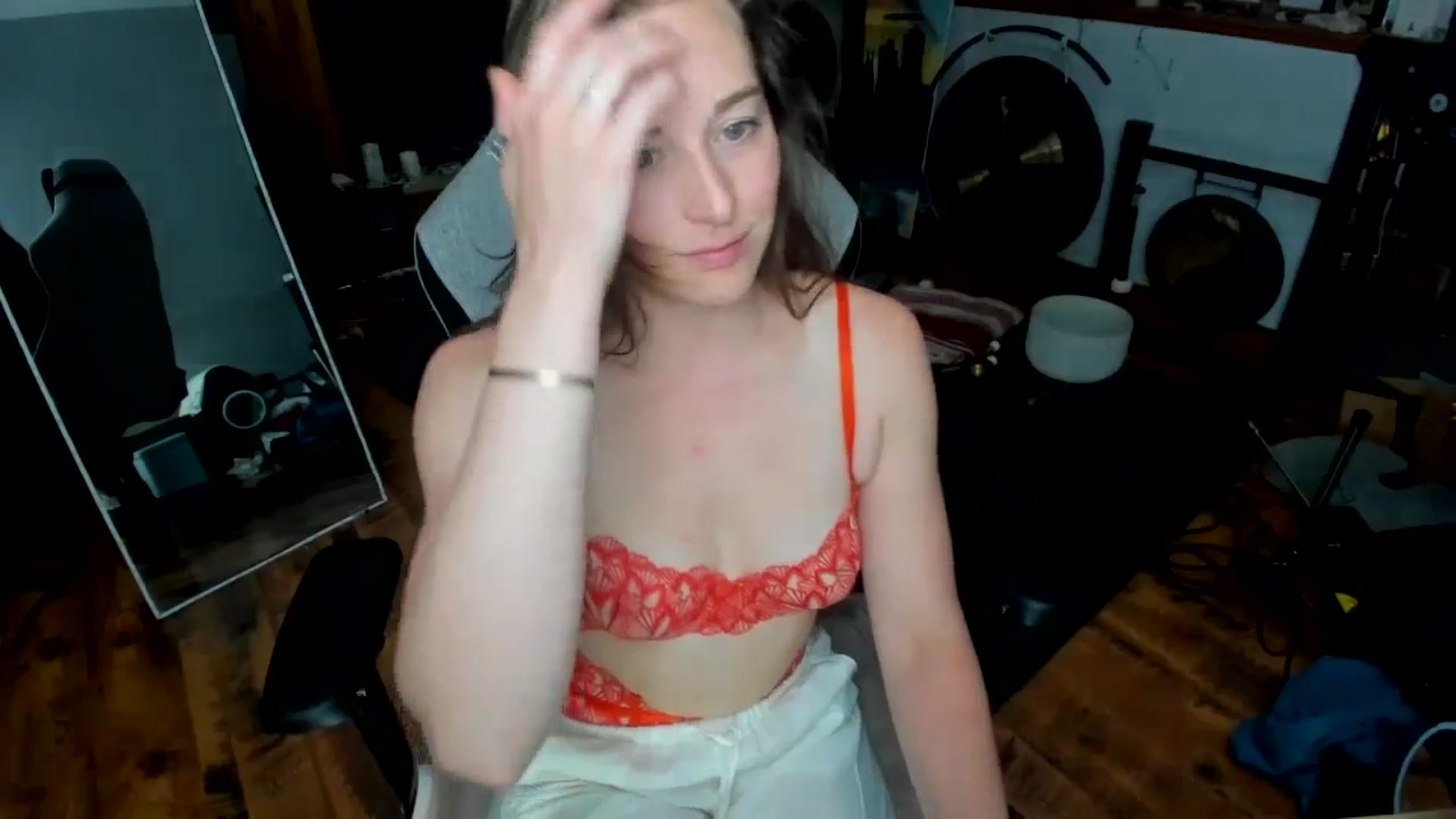 Gallery image thumbnail from She_is_Sam's myfreecams stream on, 05/11/2025, 02:54 image 16 of 20