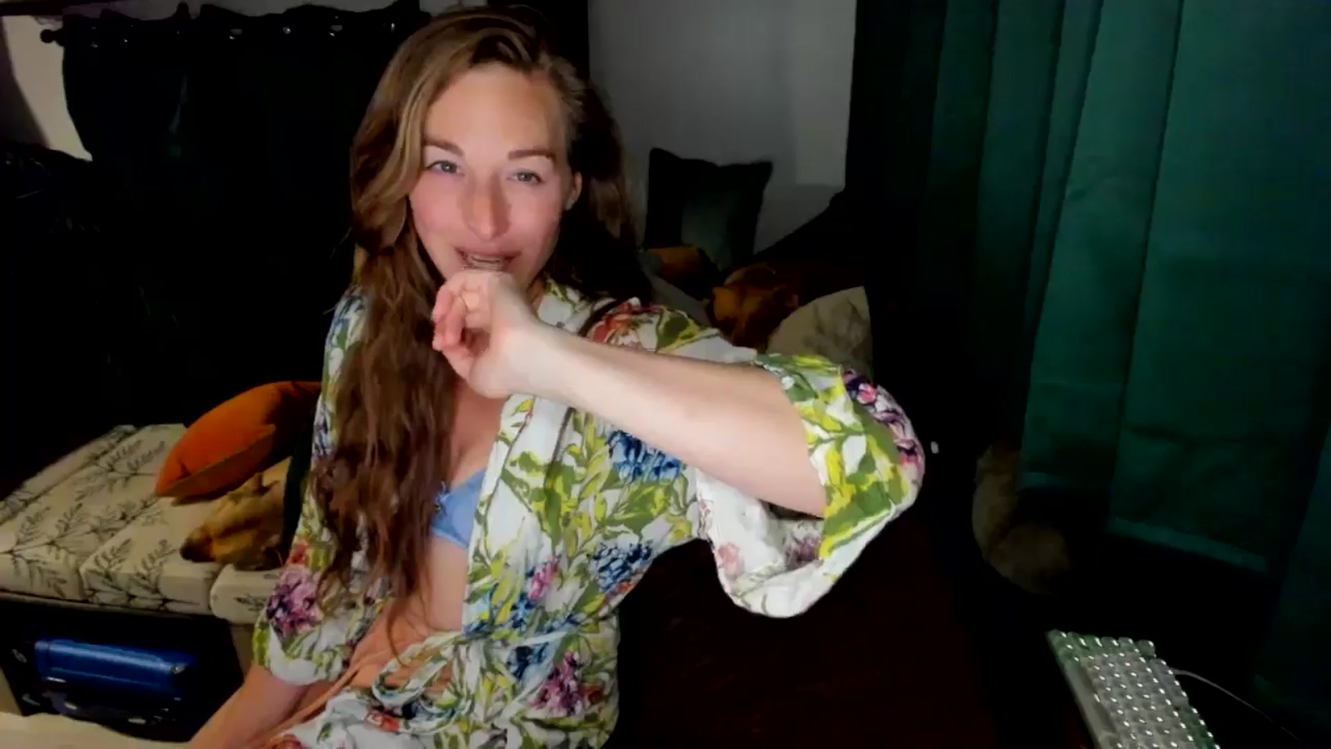 Gallery image thumbnail from She_is_Sam's myfreecams stream on, 09/02/2025, 04:01 image 14 of 20